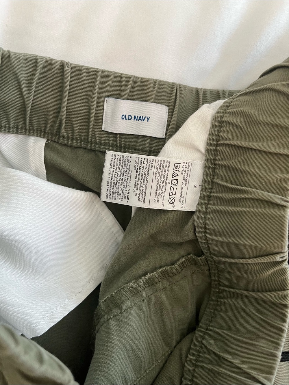 Old Navy Men's Olive Cargo Jogger Pants with Drawstring - Picture 7 of 11